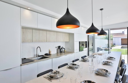 Les Sables d'Olonne Villa | Magnifique Villa avec piscine à fond mobile