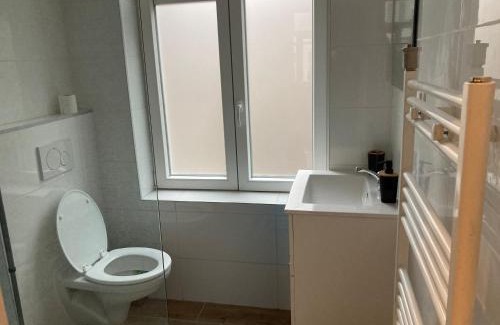 Brussels Apartment | Magnifique Studio au 2ème étage, à proximité de la gare du midi!