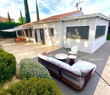 Le Beausset Villa | Magnifique Villa Le Sud Climatisée à 10 mn des Plages avec Piscine pour 6 Personnes Classée 4 Etoiles à Le Beausset