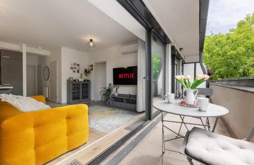 Angyalfold Apartment | Magnolia Apartment Hotel-GreenTop