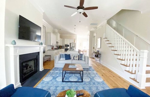 Historic District - North Villa | Magnolia Estate – 3 Private Quarters, Walk to Sites