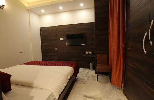 Sualkuchi House | Magnolia Inn Guest house with partial or entire property allocation.