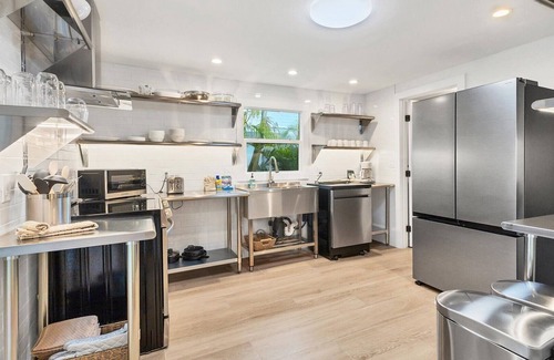 Anna Maria House | Magnolia walk to beach/shops, AMI perfect Location, private lagoon pool/spa