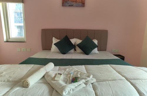 Hyderabad Apartment | Magnus 3BHK Fully Furnished Flat - Gated Community, Club House, Pool