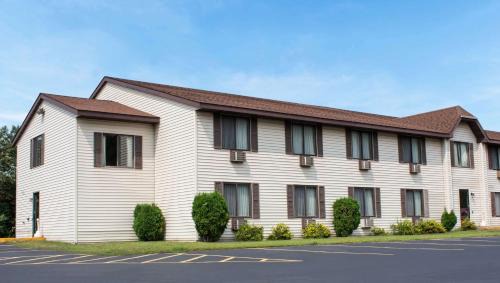 Ishpeming Hotel | Magnuson Hotel Country Inn