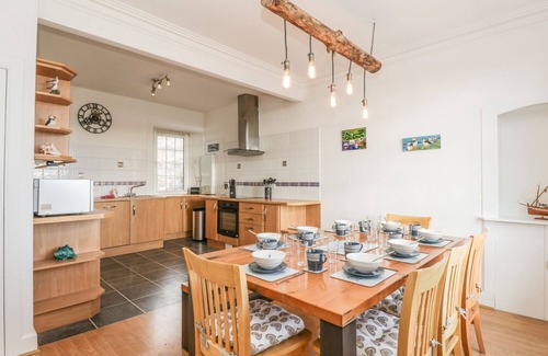 Pittenweem House | MAIMIE’S HARBOURVIEW, pet friendly in Pittenweem