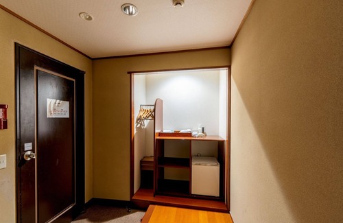 Oyama House | Main building 1F Japanese style room for 4 people /Sunto-gun Shizuoka