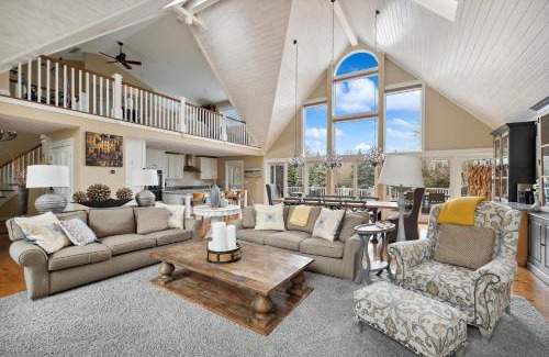 Grand Beach House | Main Destination