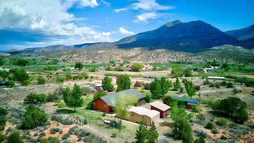 Cortez House | Main House with 500,000 acres of BLM