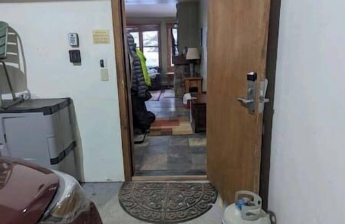 Historic District Condo | Main Street Junction-A Breck Retreat-Dogs Welcome!