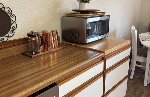 Buena Vista Apartment | Main Street Retreat-Upstairs-Pet Friendly-Large Deck! STR# 262