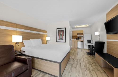 Ashley Oaks Hotel | MainStay Suites Knoxville - Cedar Bluff
