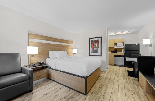 Ashley Oaks Hotel | MainStay Suites Knoxville - Cedar Bluff