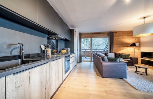 Les Carroz-d'Araches Apartment | Maira- Ski in ski out apartment in Les Carroz