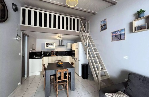 Saint-Hilaire-de-Riez Villa | Mais 2 rooms/mezzanine sleeps 4 SAINT HILAIRE DE RIEZ
