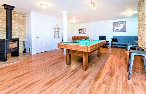 Petite-Riviere-Saint-Francois Ski Chalet | Maison Accueillante - Spa, fleuve et montagnes!