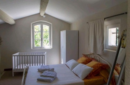 Saint-Didier-au-Mont-d'Or House | Maison Provençale en Plein Coeur de Saint Didier au Mont D'or à L'ouest de Lyon