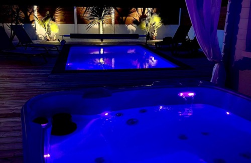 Biscarrosse House | Maison à Biscarrosse au Calme Avec Piscine et Jacuzzi