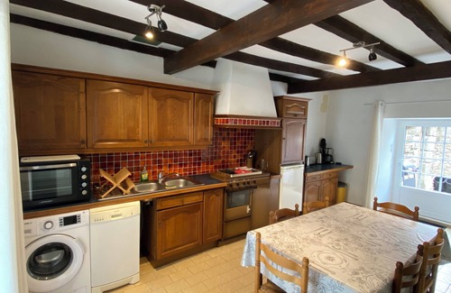 La Chapelle-Neuve Cottage | Maison à la Campagne Avec Piscine - Clématites