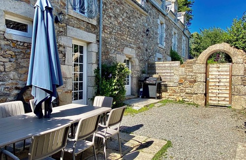 La Chapelle-Neuve Cottage | Maison à la Campagne Avec Piscine - Clématites