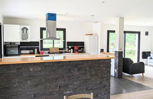 Escource Villa | Maison 10 Couchages Avec Piscine et Jardin à 25 min de Contis et Mimizan Plages