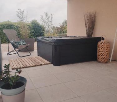 Saint-Vincent-le-Paluel House | Maison 3 étoiles avec piscine et jacuzzi extérieur près de Sarlat
