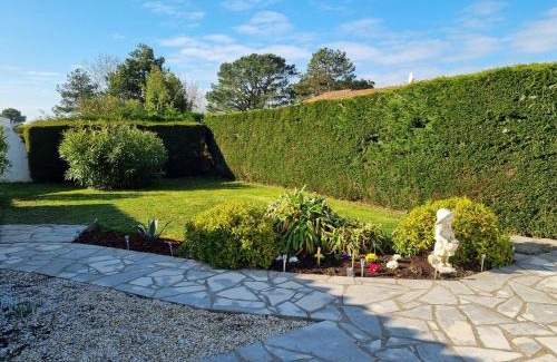 Chateau-d'Olonne House | Maison 3 chambres au calme avec jardin clos, terrasse et parking, à 4km de la plage des Sables d'Olonne - FR-1-197-609