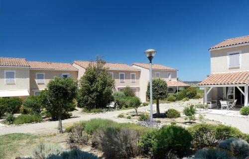 Calvisson Apartment | Maison, 8 places, 3 chambres, clim, piscine, tennis