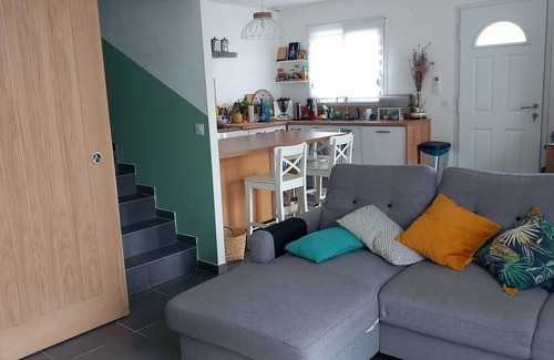 Chateaurenard House | Maison 80m² ,3 Chambres, Climatisation et Piscine, Entre Avignon et St Remy