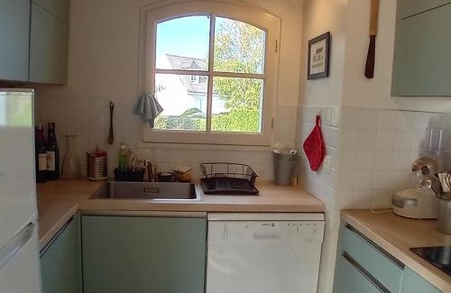 Le Palais House | Maison au calme, proche plage et commerces, 6 pers, jardin, cheminée, 3 chambres, classée 3* - FR-1-418-234