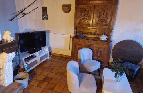 Ornolac-Ussat-les-Bains House | Maison au calme avec vue sur montagne