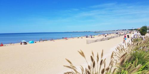Saint Vivien House | MAISON * AVEC COUR 3KM PLAGE ET LA ROCHELLE