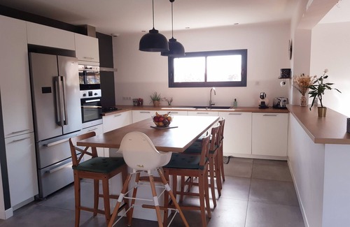 Tosse House | Maison Avec Piscine Chauffée Sécurisée à Moins de 10 min des Plages