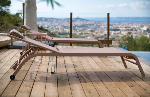 Saint-Loup Villa | Maison bohême avec piscine, Parc Naturel, Vue Mer