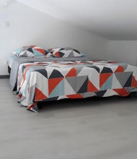Saint-Mitre-les-Remparts House | Maison Coquillage