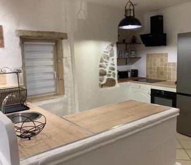 La Voulte-sur-Rhone House | Maison calme - Rue piétonne - Ardeche - ViaRhona - Dolce Via