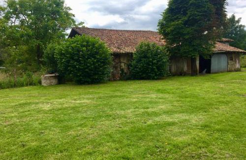 Saint-Aigulin House | maison champêtre