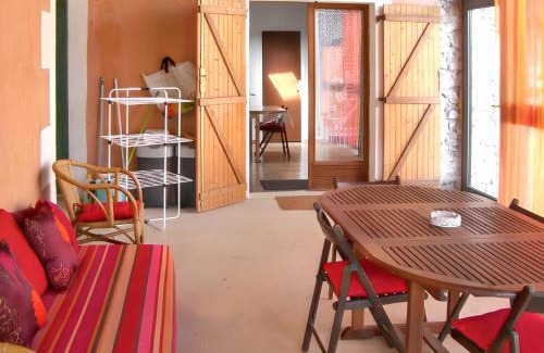 Noves House | Maison charmante avec terrasse et jardin à Noves