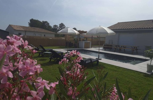 Parentis-en-Born House | Maison cosy avec piscine 6- 8 pers