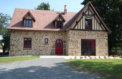 Saint-Denis-de-Villenette House | Maison de charme avec grand jardin, 4 chambres, 3 salles de bain, garage, WiFi, cheminée et terrasse - FR-1-497-115