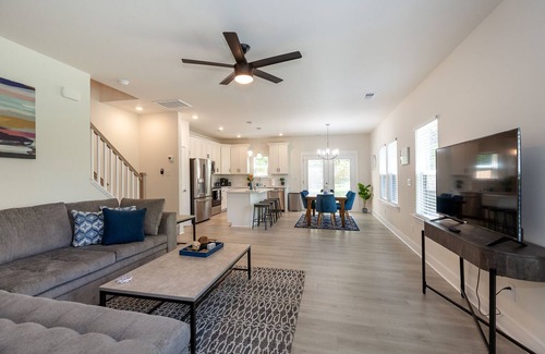Charlotte House | Maison d'Ivoire 9min to Uptown Charlotte!nEasy access to the best of CLT