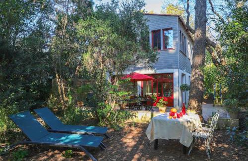 Le Pradet House | Maison dans un parc boisé jusqu'à 7 pers, plages à pied