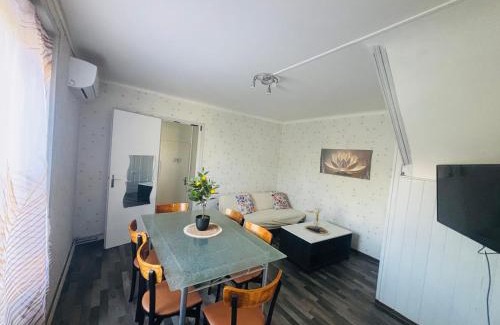 Champvans Apartment | Maison de campagne