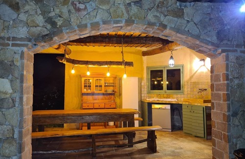 Sartene Villa | Maison de Caractère Avec Piscine
