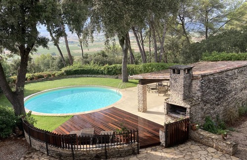 Bellegarde House | Maison de caractère avec piscine et tennis 5000m2