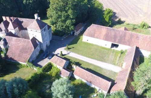 Trateau House | Maison de Charme à la Campagne avec Jardin Privatif, Confort Moderne et Accueil Chevaux - FR-1-489-64