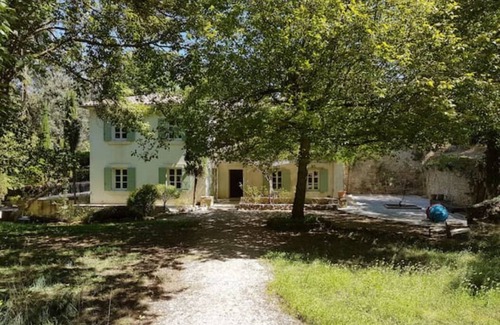 Carpentras House | Maison de Charme Avec Piscine