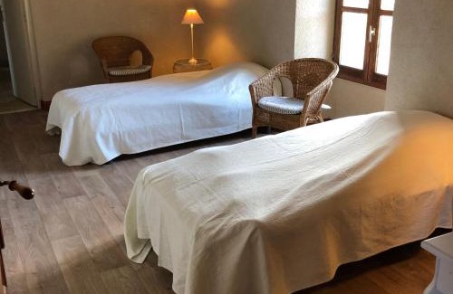 Belabre House | Maison de vacances avec piscine partagée dans le Parc de la Brenne, linge et ménage inclus - FR-1-591-199