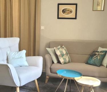 Chateauneuf-du-Pape Apartment | Maison de village panoramique