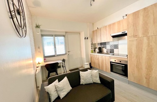 Perigueux Apartment | MAISON DE VILLE 10 personnes CLOS CHASSAING- WIFI -CENTRE VILLE -PROPERTY RENTAL NM